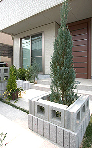 お庭の施工例　すっきりした洋風のシンプルモダン