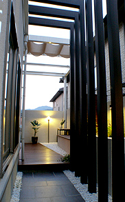 お庭の施工例 すっきりした洋風のシンプルモダン